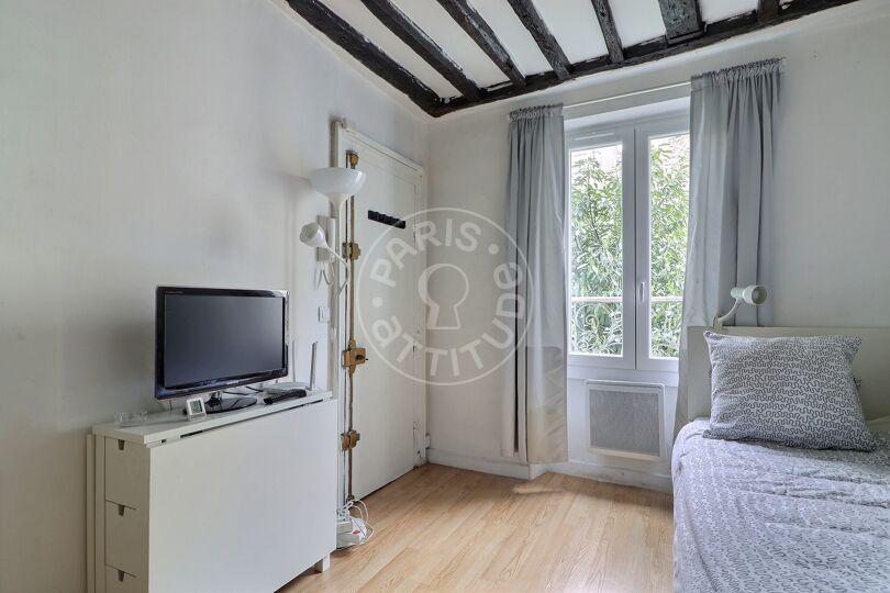 Furnished studio - Paris 75011 - 13627