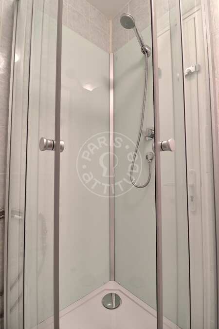 Bathroom Furnished studio - 14m²  - Oberkampf - Paris