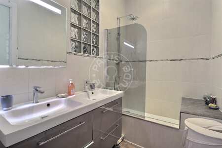 Bagno Appartamento arredato - 79m²  - 2 locali - Maison de la Radio - Parigi