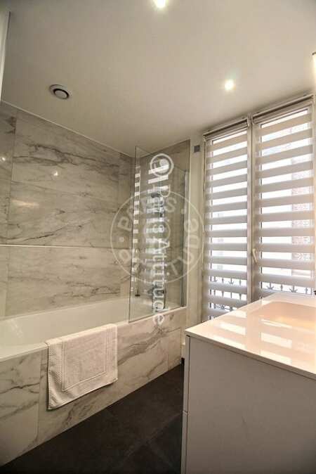 Casa de banho Apartamento mobilado - 89m²  - 2 quartos - Pyramides / Palais Royal - Paris