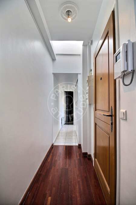 Entrance Furnished studio alcove - 28m²  - Centre George Pompidou - Paris