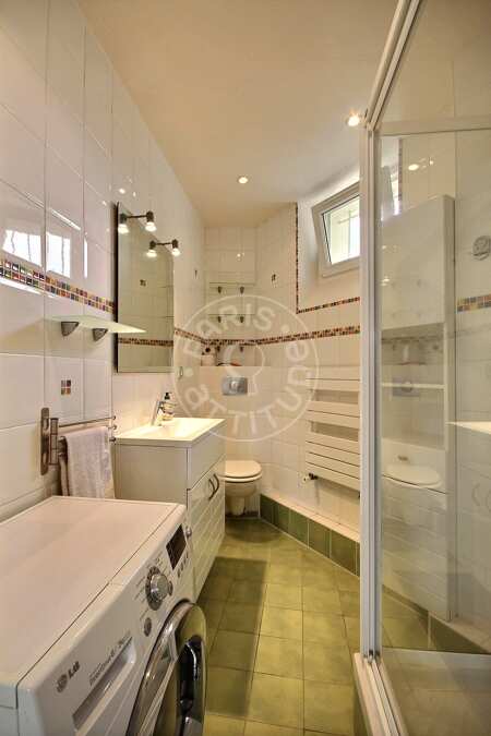 Salle de bain Appartement meublé - 47m²  - 1 chambre - Issy-les-Moulineaux
