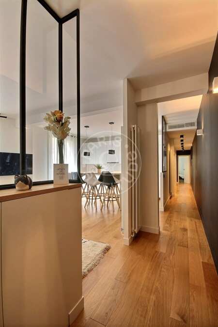 Entrada Piso amueblado - 73m²  - 2 dormitorios - Auteuil - París