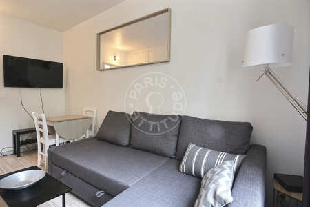 Salotto Monolocale arredato - 17m² - Jules Joffrin - Mairie du 18ème - Parigi