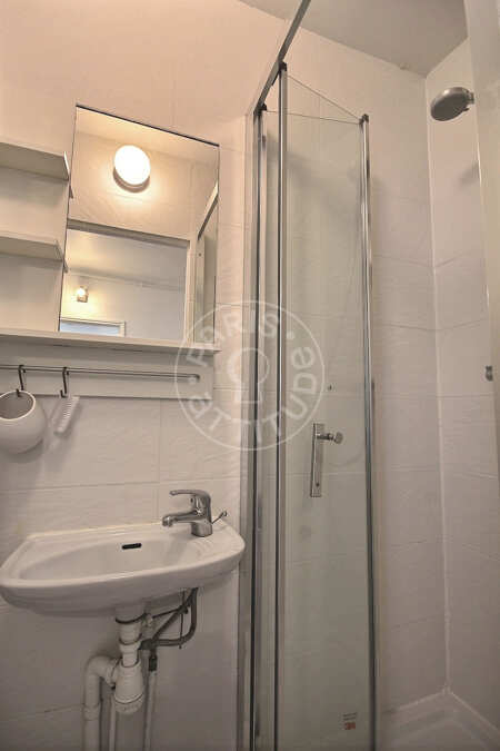 Bagno Monolocale arredato - 17m² - Jules Joffrin - Mairie du 18ème - Parigi