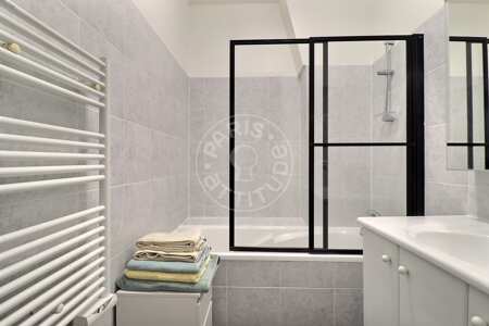 Badezimmer Möblierte wohnung - 50m²  - 1 Zimmer - Batignolles - Paris