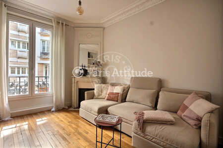 Salon Appartement meublé - 42m² - 1 chambre - Jules Joffrin - Mairie du 18ème - Paris