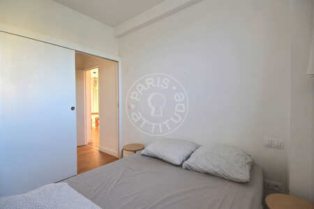 Bedroom Furnished apartment - 44m²  - 1 bedroom - Crimée - Paris
