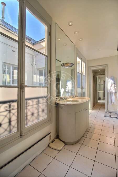 Baño Piso amueblado - 190m²  - 2 dormitorios - Saint-Germain - París