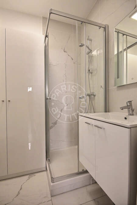 Casa de banho Quitinete mobilado - 15m²  - Jasmin / Mozart - Paris
