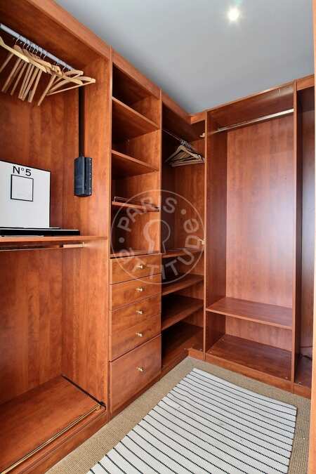 Sonstiges Möblierte wohnung - 93m²  - 3 Zimmer - Saint-Cloud