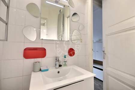Baño Estudio amueblado - 18m²  - Madeleine - París