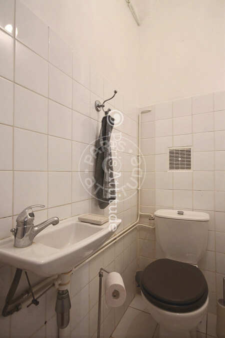 Toilettes Appartement meublé - 38m²  - 1 chambre - Nation - Paris