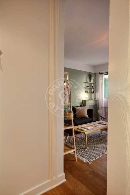 Entrance Furnished apartment - 35m²  - 1 bedroom - La Muette / Bois de Boulogne - Paris