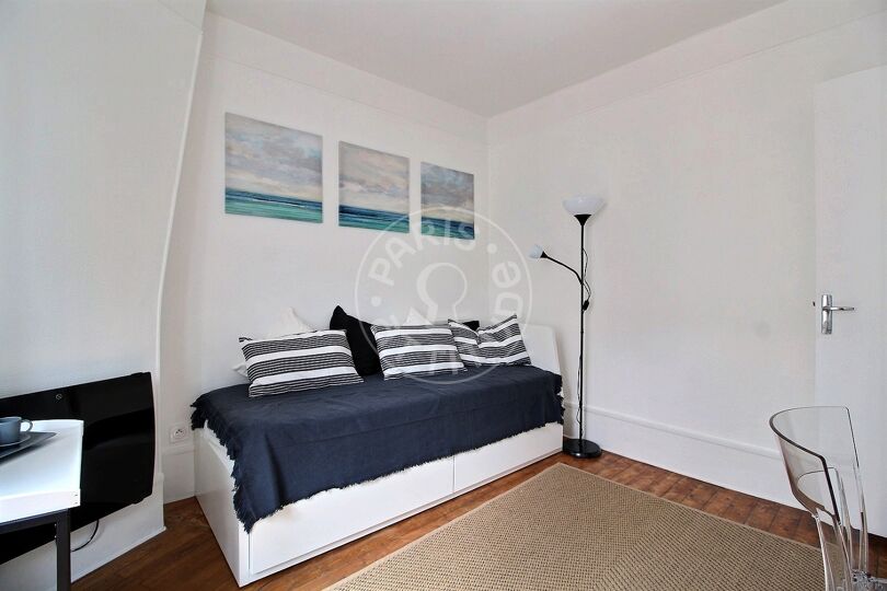 Monolocale arredato - Parigi 75018 - 13702