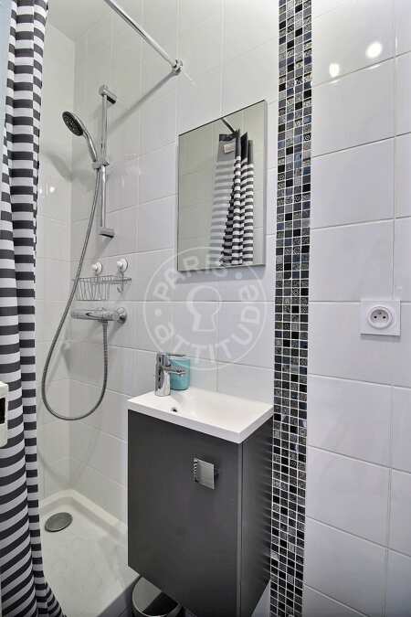 Bagno Monolocale arredato - 17m²  - Montmartre / Place des Abbesses - Parigi