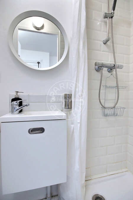 Baño Estudio amueblado - 14m²  - Gambetta - París