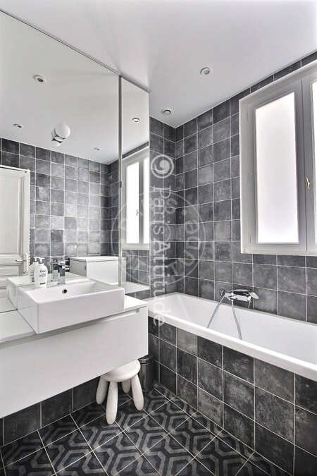 Badezimmer Möblierte wohnung - 57m²  - 2 Zimmer - Montmartre / Place des Abbesses - Paris