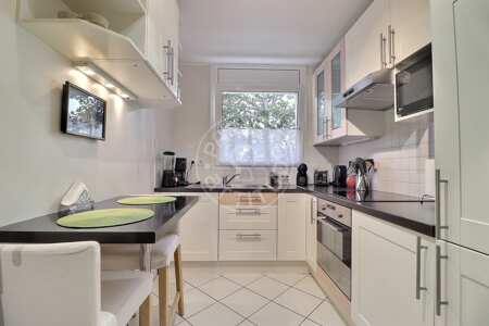 Kitchen Furnished apartment - 48m²  - 1 bedroom - Courbevoie