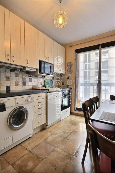 Kitchen Furnished apartment - 83m²  - 3 bedrooms - Oberkampf - Paris