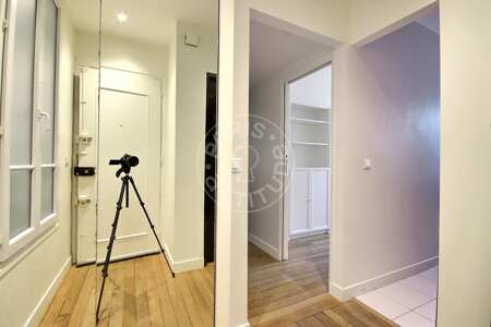 Entrée Appartement meublé - 47m²  - 1 chambre - Ménilmontant - Paris