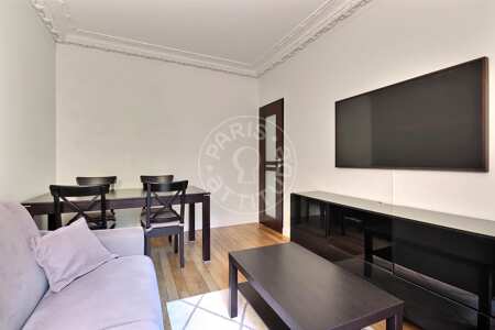 Salon Appartement meublé - 47m²  - 1 chambre - Ménilmontant - Paris