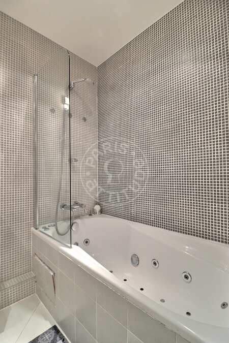 Bathroom Furnished apartment - 63m²  - 2 bedrooms - Tour Eiffel - Paris