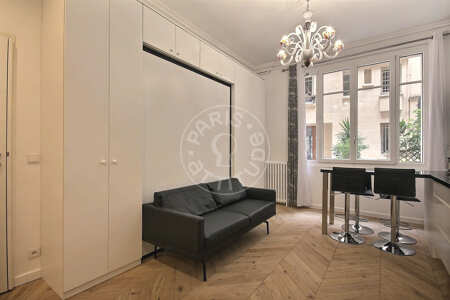 Salon Studio alcove meublé - 38m²  - Montmartre / Place des Abbesses - Paris