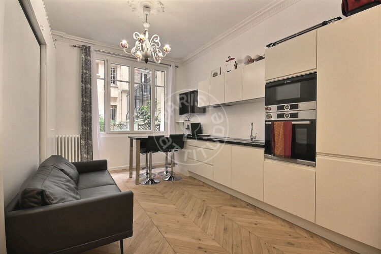 Living room - Furnished studio alcove - Paris 75018 - 13768