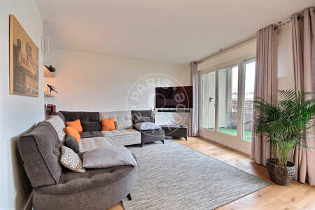 Living room Furnished apartment - 75m²  - 2 bedrooms - Guy Môquet - Paris