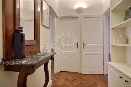 Entrance Furnished apartment - 58m²  - 1 bedroom - Maison de la Radio - Paris