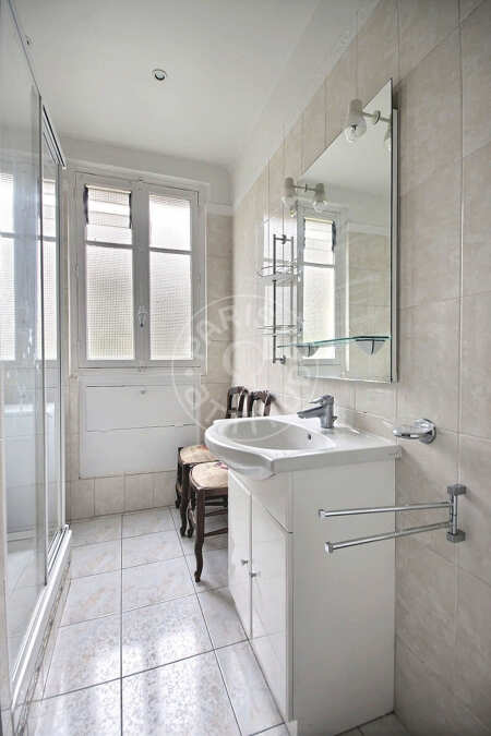 Badezimmer Möblierte wohnung - 53m²  - 1 Zimmer - Oberkampf - Paris