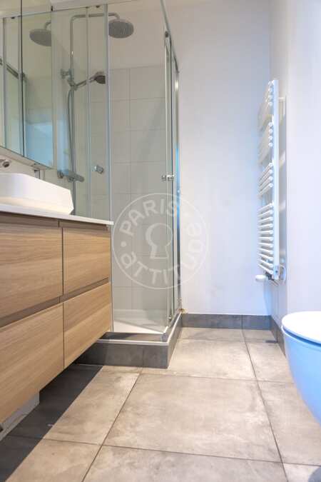 Bathroom Furnished studio - 23m²  - Saint-Germain - Paris