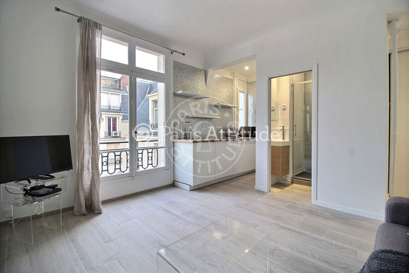 Quitinete mobiliado - Paris 75008 - 13822