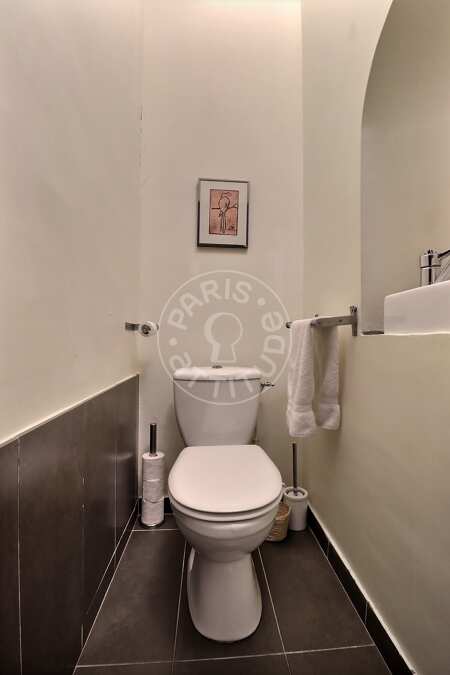 Toilettes Studio alcove meublé - 38m²  - Place des Vosges - Paris