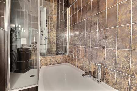 Badezimmer Möblierte wohnung - 138m²  - 3 Zimmer - Porte Maillot / Palais des Congrès - Paris