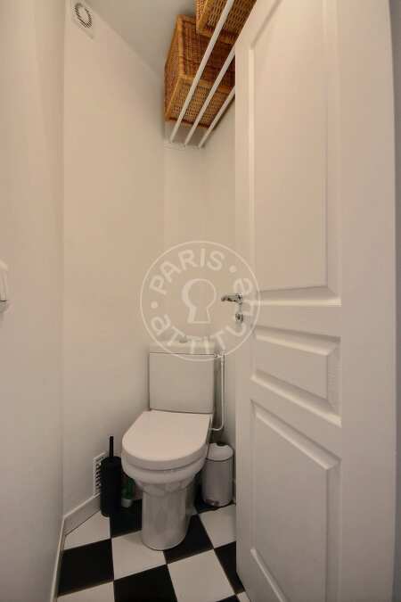 Toilettes Appartement meublé - 60m²  - 2 chambres - Oberkampf - Paris