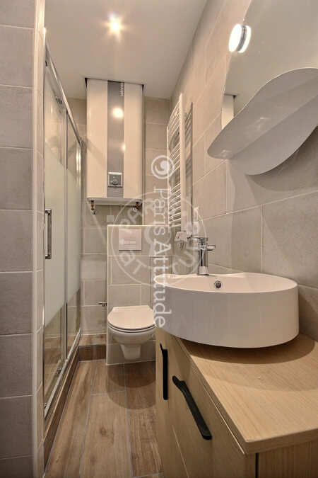 Salle de bain Appartement meublé - 32m²  - 1 chambre - Marx Dormoy - Paris
