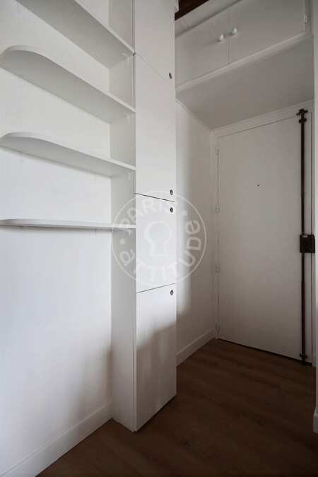 Entrada Apartamento mobilado - 36m²  - 1 quarto - Moulin Rouge / Pigalle - Paris