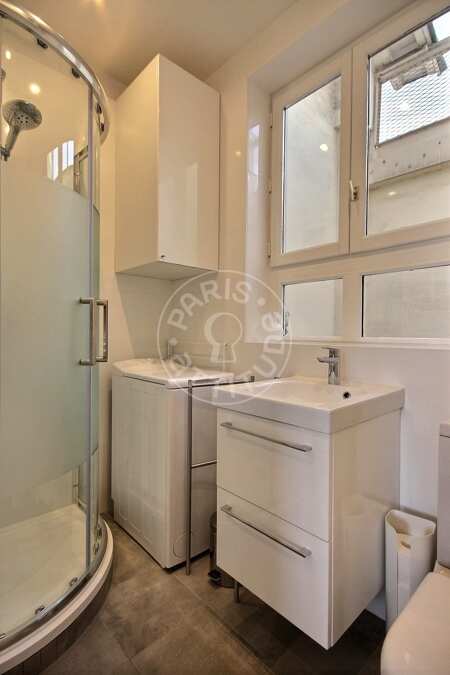 Casa de banho Apartamento mobilado - 36m²  - 1 quarto - Moulin Rouge / Pigalle - Paris