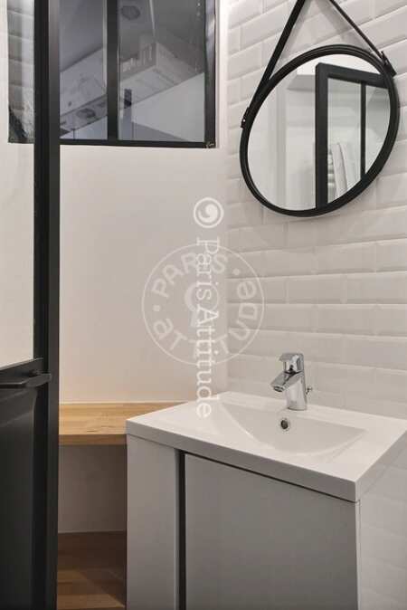 Casa de banho Quitinete mobilado - 21m²  - Marx Dormoy - Paris