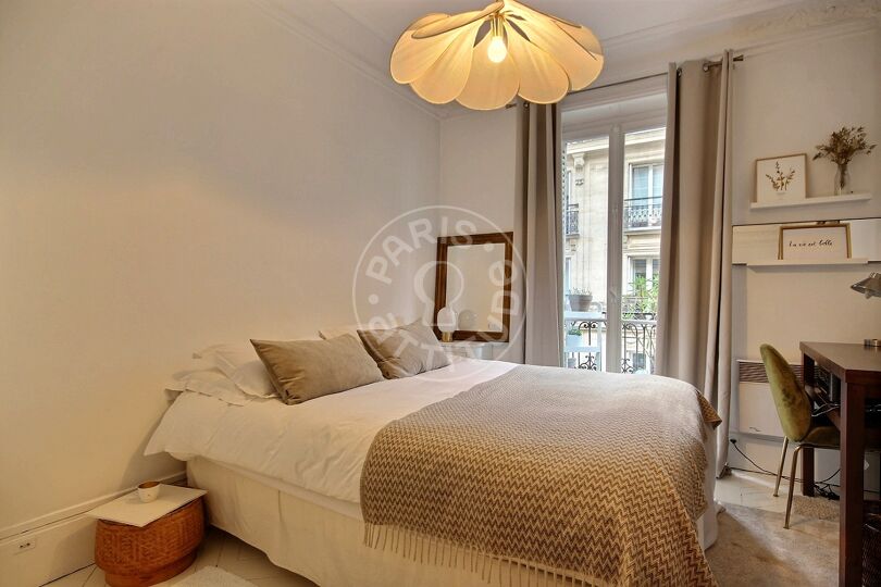 2 locali arredato - Parigi 75009 - 13865