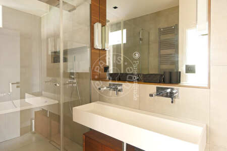 Salle de bain Appartement meublé - 100m²  - 4 chambres - La Muette / Bois de Boulogne - Paris