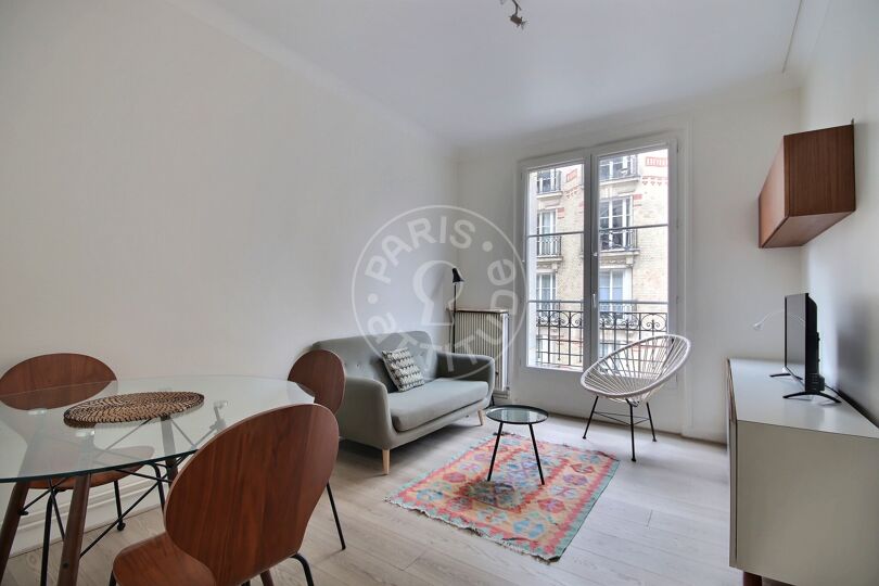 1 locale arredato - Parigi 75015 - 13871