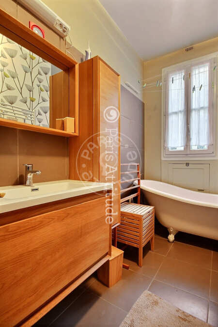 Casa de banho Apartamento mobilado - 87m² - 2 quartos - Gambetta - Paris