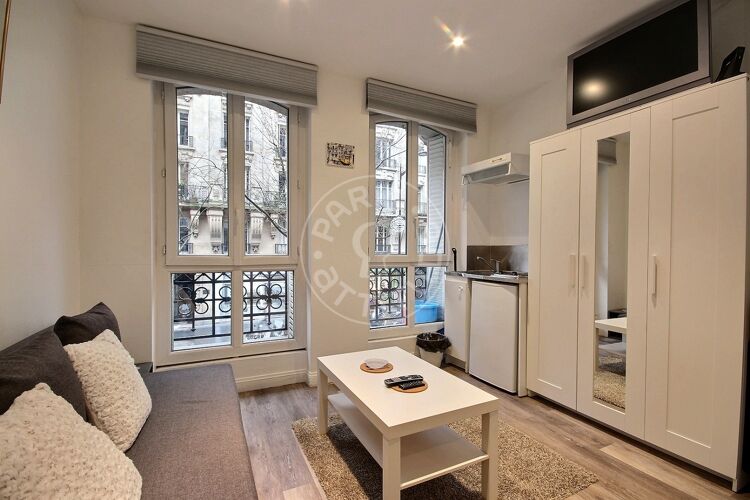 Sala - Quitinete mobiliado - Paris 75018 - 13899
