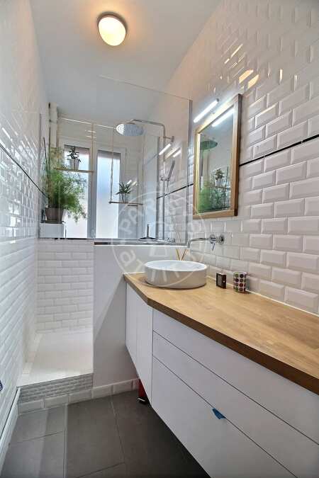 Salle de bain Appartement meublé - 58m²  - 2 chambres - La Muette / Bois de Boulogne - Paris