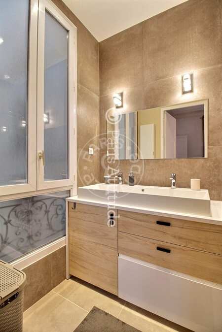 Casa de banho Apartamento mobilado - 99m²  - 3 quartos - Pasteur - Paris