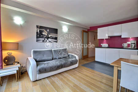 Salon Appartement meublé - 47m²  - 1 chambre - Pyramides / Palais Royal - Paris