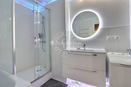Salle de bain Appartement meublé - 90m²  - 3 chambres - Place d'Italie - Paris